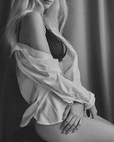 Holland Escort Jolie
