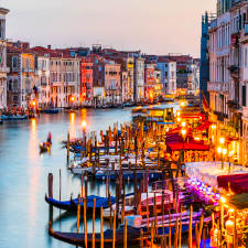 https://bluelabel-escort.com/en/high-class-escort-venice/