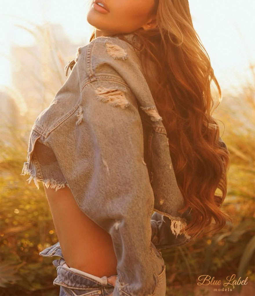 BL Escort Model Latifa Doha Image Public 2 Latifa Blue Label Models